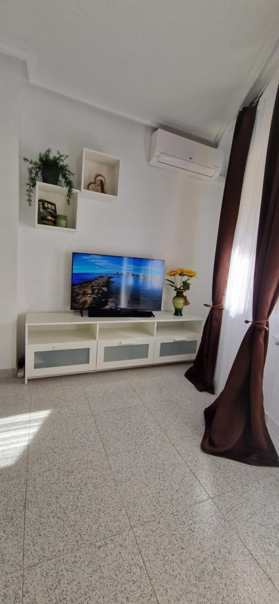 Apartments On The Beach In Торевиеха Екстериор снимка